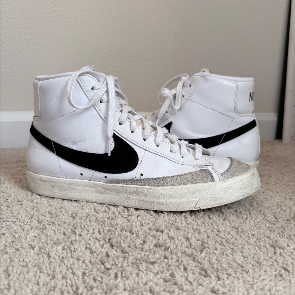 Nike Men's Blazer Mid '77